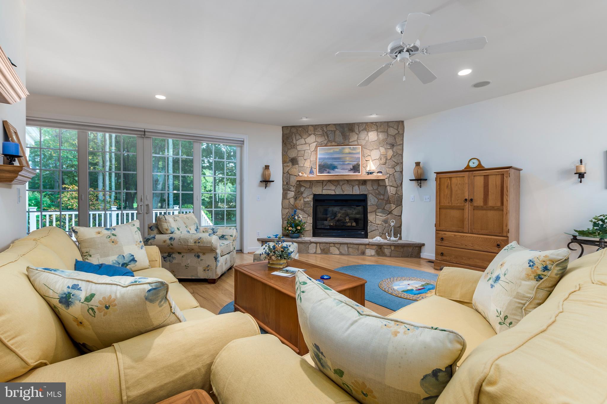 609 Bethany Loop Bethany Beach, DE 19930 - Photo 21 of 41 Great room has sliders out to deck