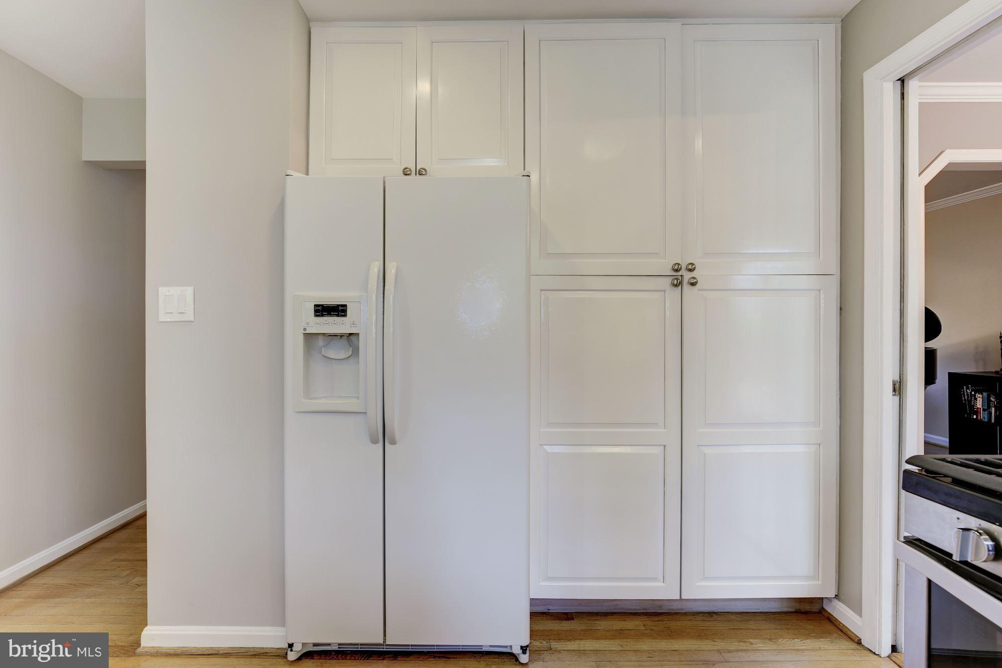 8504 Atwell Road Potomac, MD 20854 - Photo 17 of 30 Kitchen