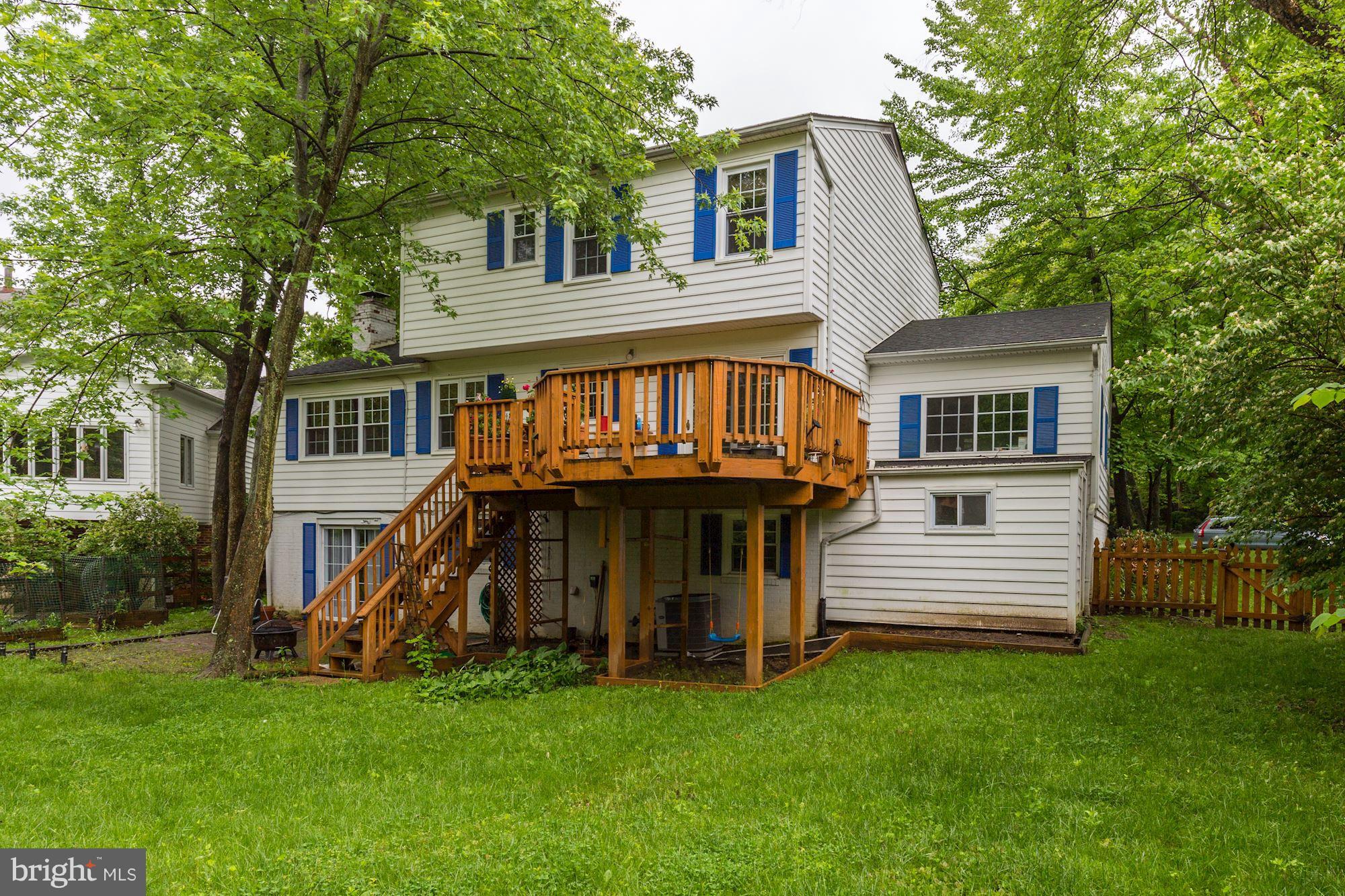 8504 Atwell Road Potomac, MD 20854 - Photo 28 of 30 Exterior (Rear)