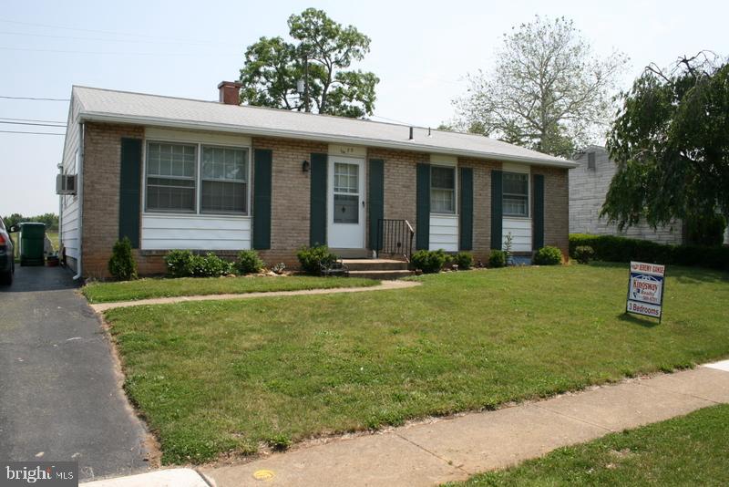 1673 Glenn Road Lancaster, PA 17601 - Photo 1 of 17 Gallery Image 1