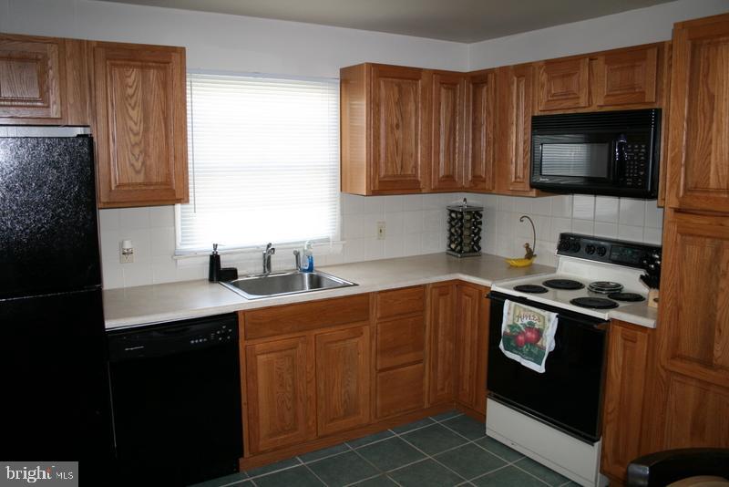 1673 Glenn Road Lancaster, PA 17601 - Photo 12 of 17 Gallery Image 12