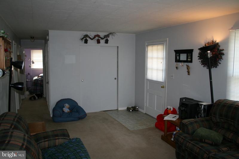 1673 Glenn Road Lancaster, PA 17601 - Photo 4 of 17 Gallery Image 4