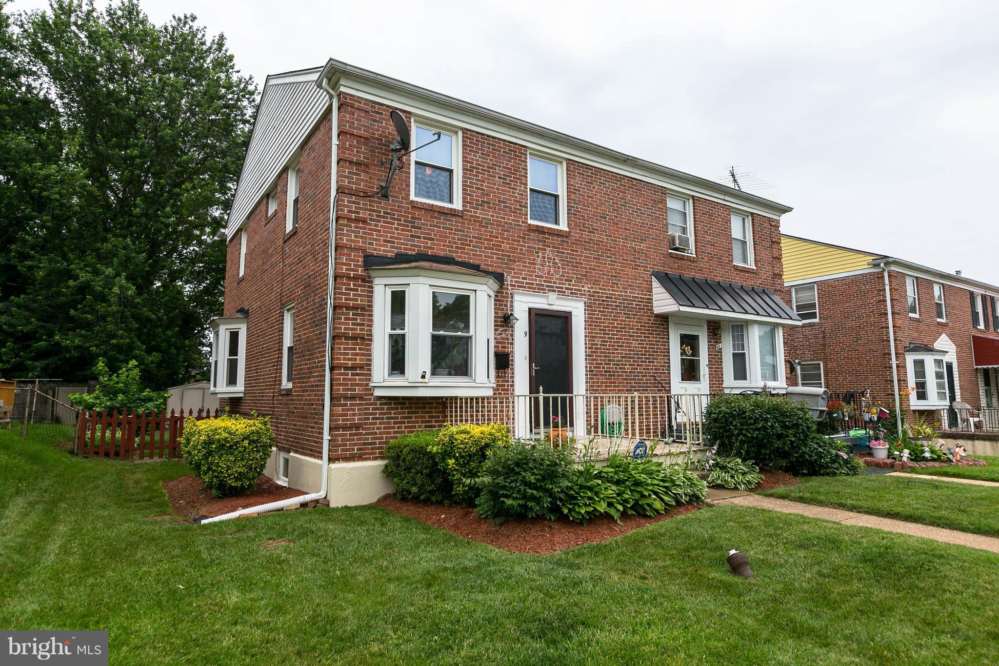 9 Mardrew Road Baltimore, MD 21229 - Photo 3 of 26 All Brick Home