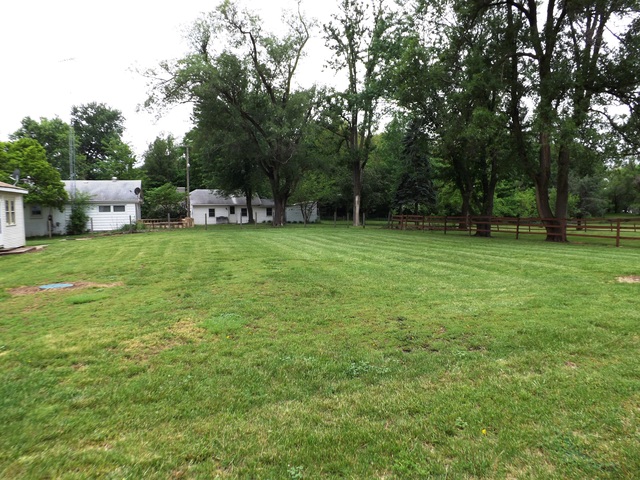 710 West Southmor Road Morris, IL 60450 - Photo 3 of 19