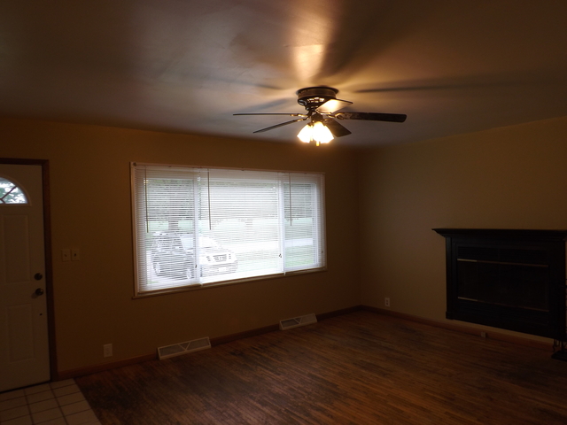 710 West Southmor Road Morris, IL 60450 - Photo 6 of 19