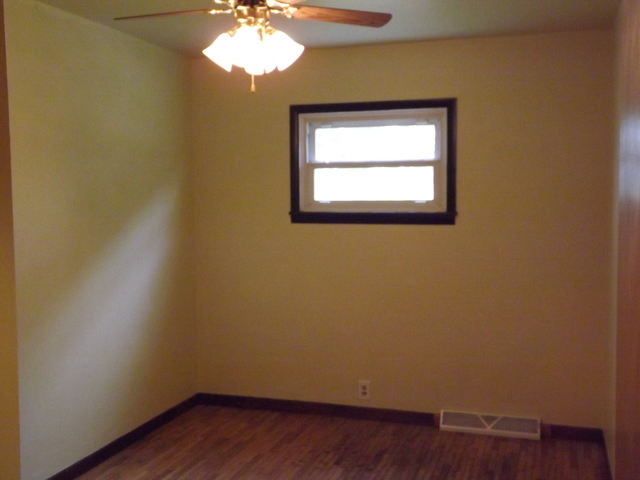 710 West Southmor Road Morris, IL 60450 - Photo 10 of 19