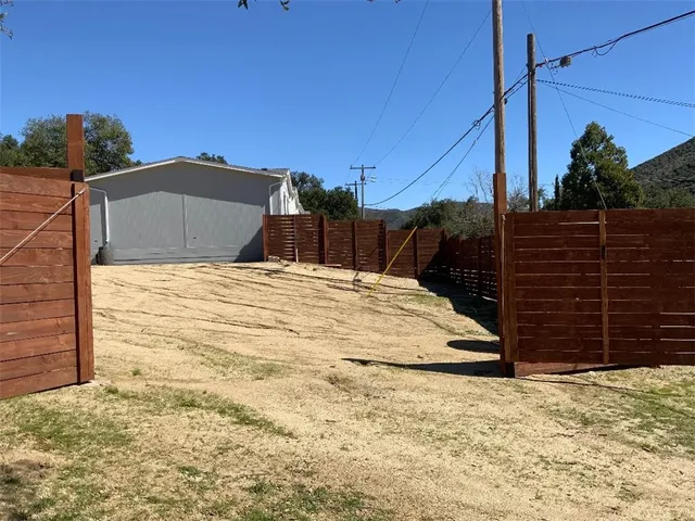 $599,000 | 39421 Calle El Parado, Green Valley, CA 91390