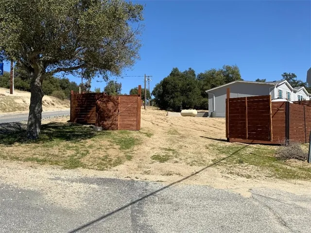 $599,000 | 39421 Calle El Parado, Green Valley, CA 91390