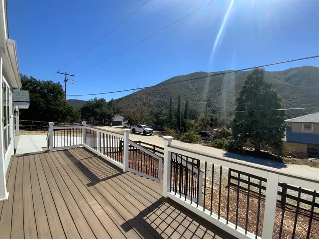 $599,000 | 39421 Calle El Parado, Green Valley, CA 91390