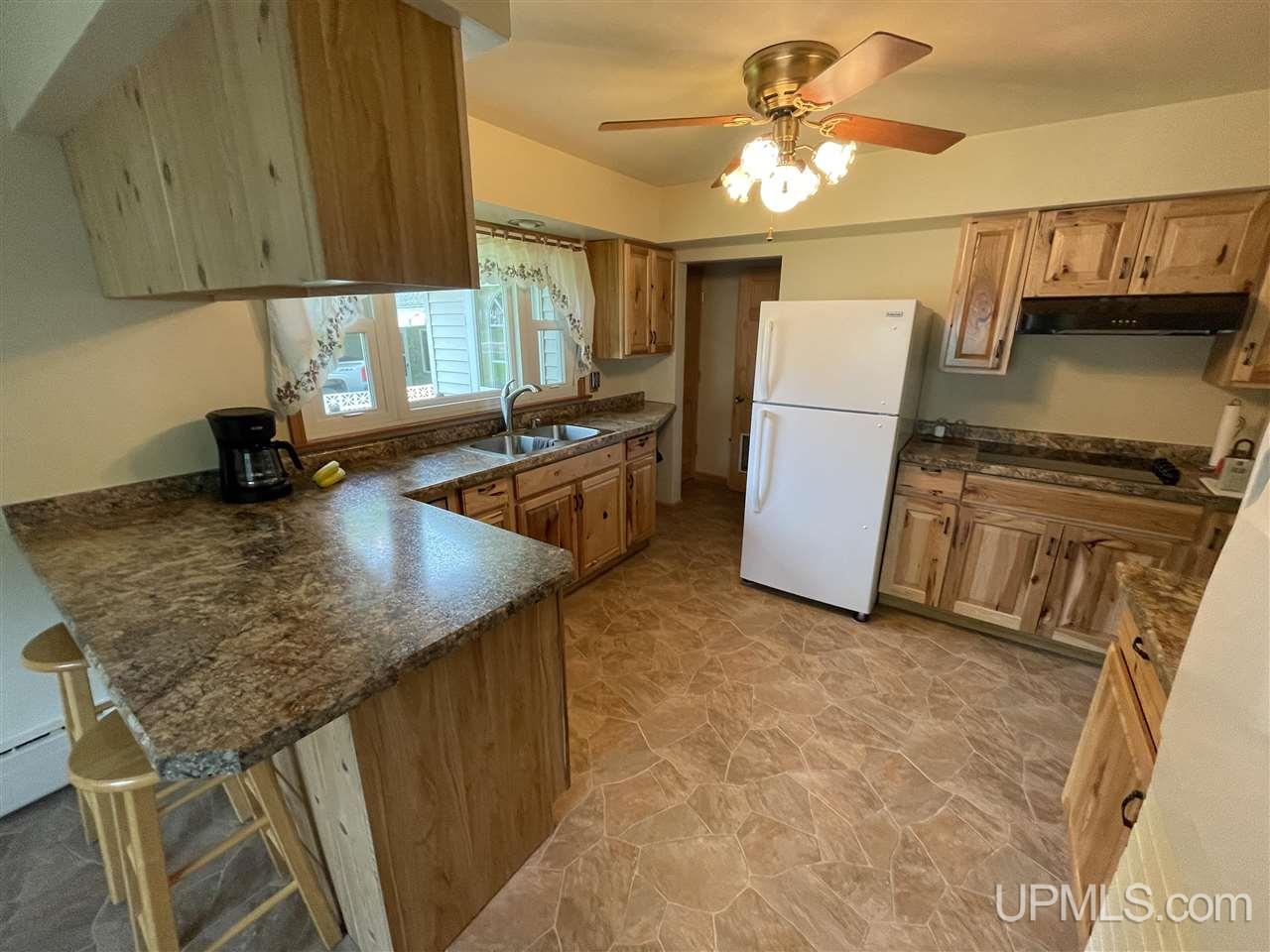 260 South Rose Street Ishpeming, MI 49849 - Photo 5 of 22
