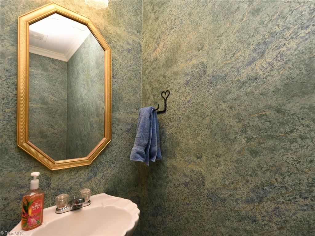 7510 Bartonshire Court Oak Ridge, NC 27310 - Photo 10 of 19 Gallery Image 10