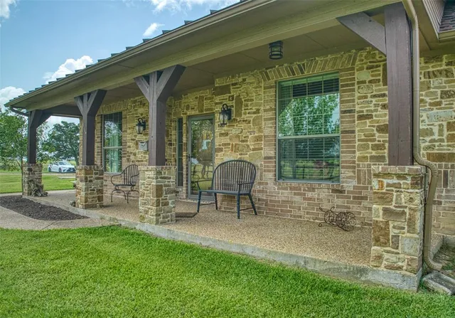$750,000 | 799 County Road 2604, Mabank, TX 75147