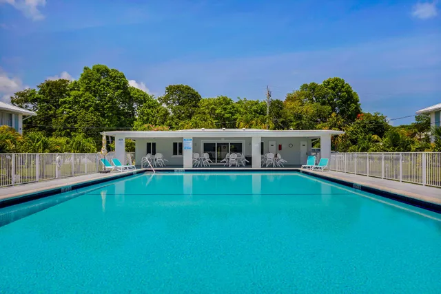 $255,000 | 40 High Point Road, Unit F106, Tavernier, FL 33070