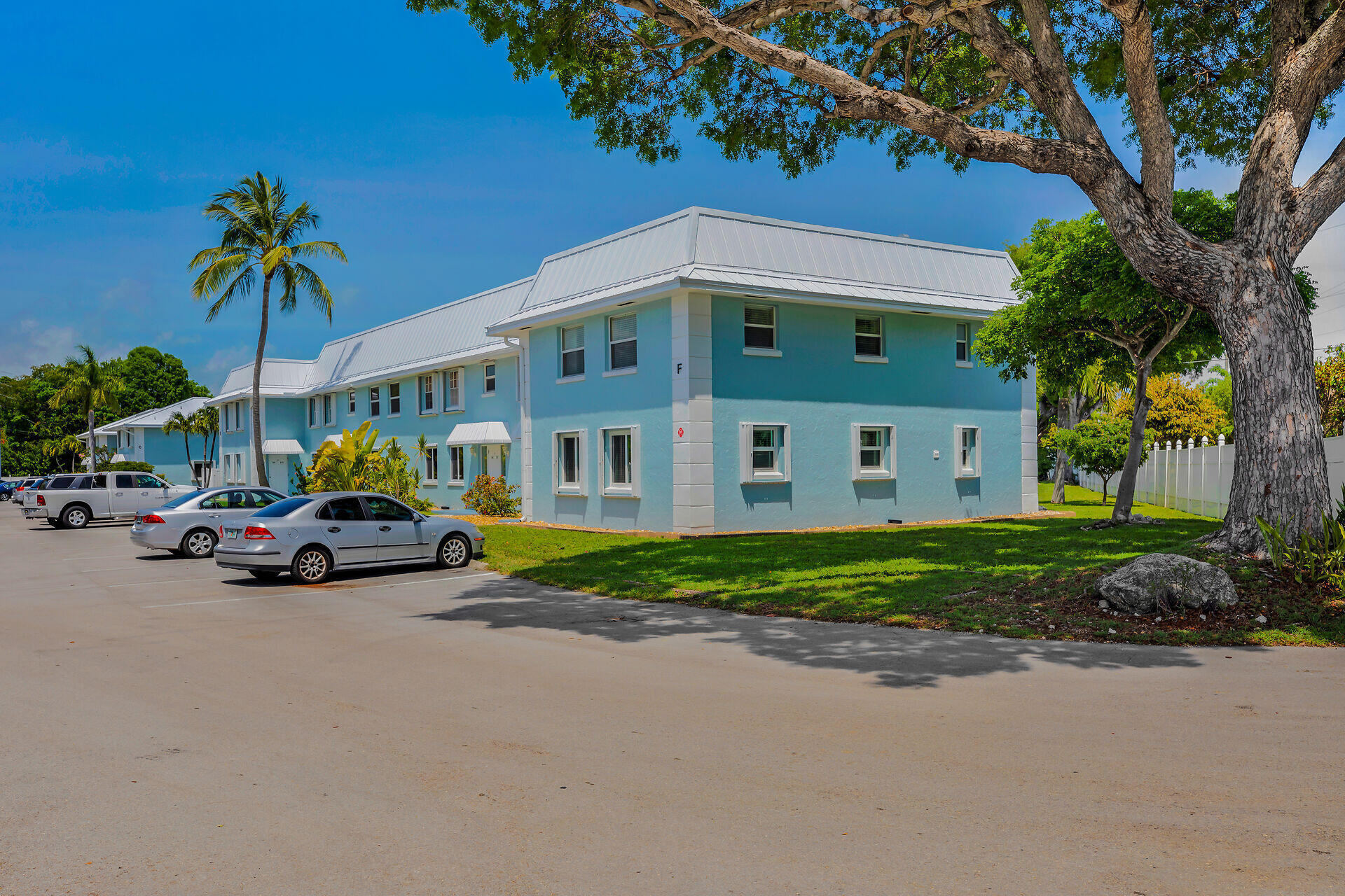 40 High Point Road, Unit F106 Tavernier, FL 33070 - Photo 25 of 30 Corner unit with parking soace