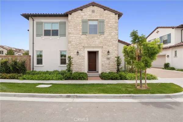 $2,028,000 | 122 Glydon, Irvine, CA 92618