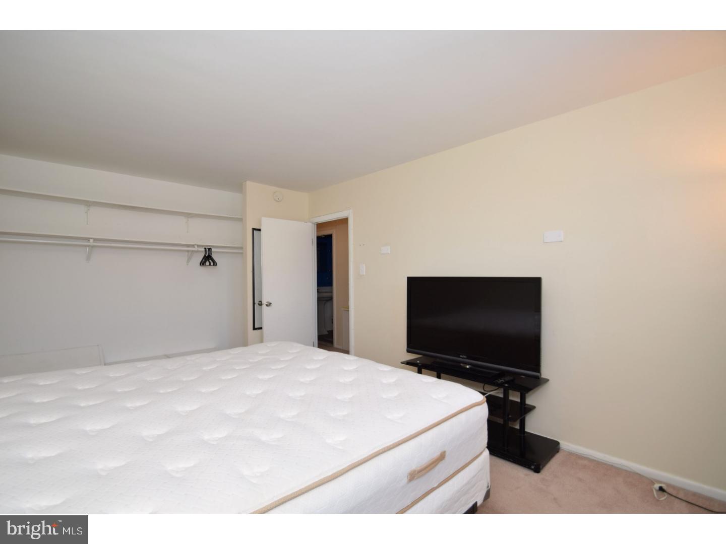 10838 Rayland Road Philadelphia, PA 19154 - Photo 13 of 25 Bedroom - Main