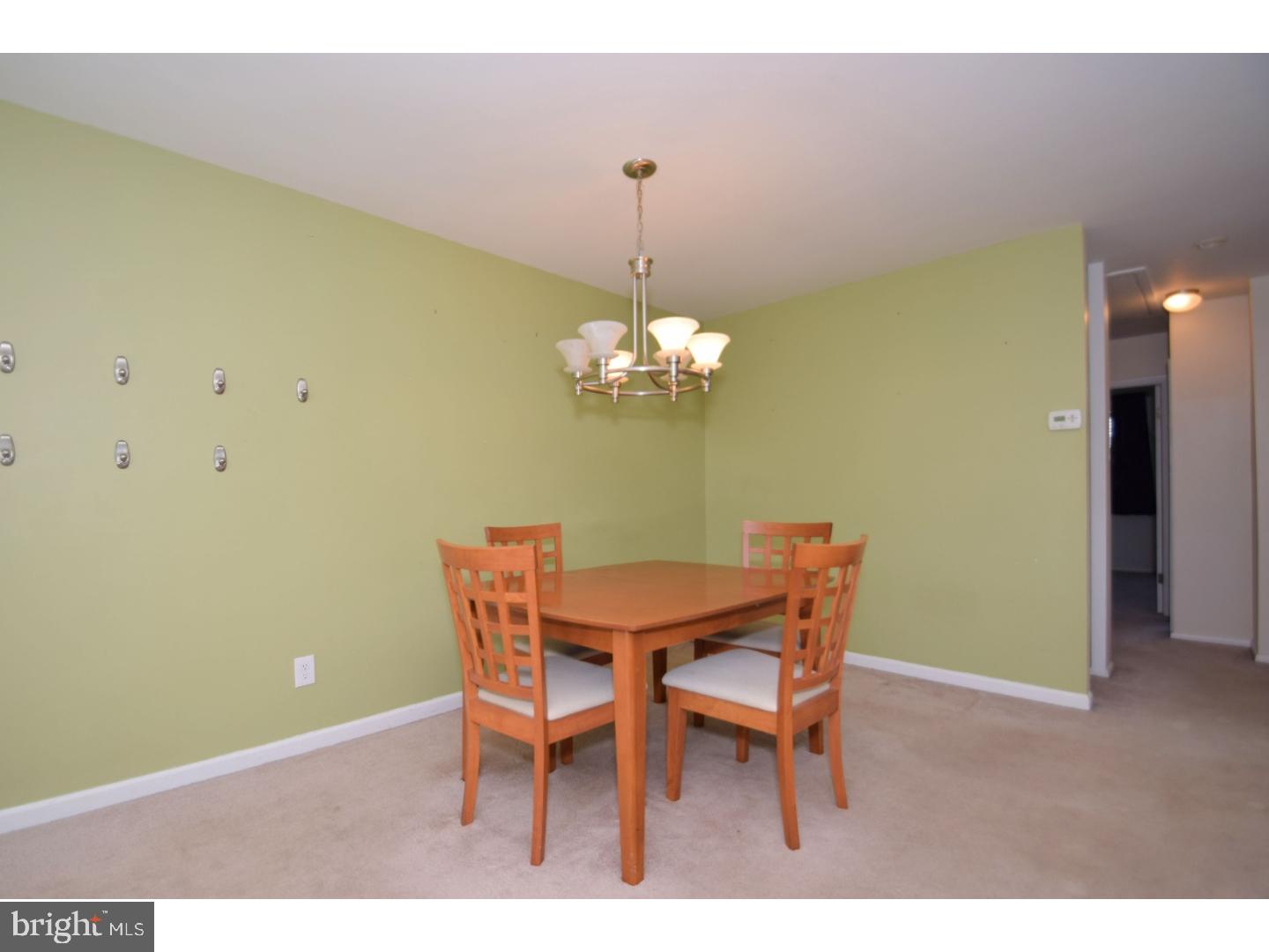 10838 Rayland Road Philadelphia, PA 19154 - Photo 8 of 25 Dining Room