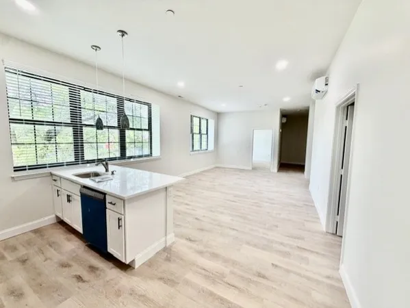 $3,595 | 455 Massachusetts Avenue, Unit 208, Arlington, MA 02474