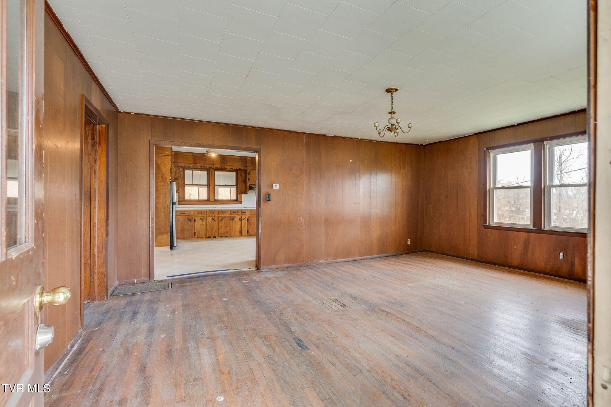 501 Polly Erwin Road Erwin, TN 37650 - Photo 14 of 40 001 (2)