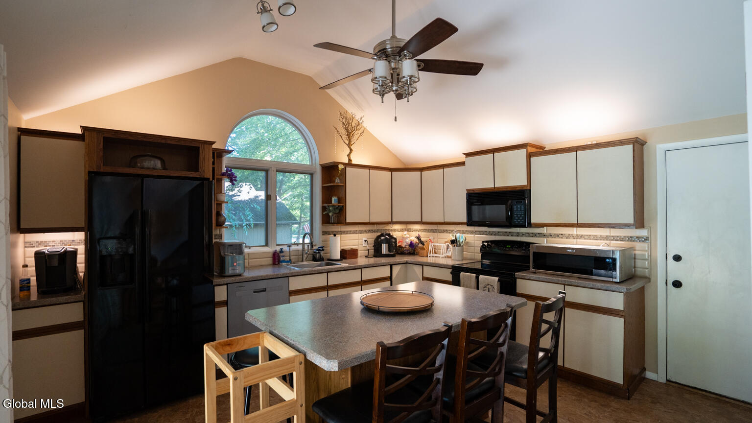 64 Meadow Rue Place Malta, NY 12020 - Photo 6 of 36 Kitchen