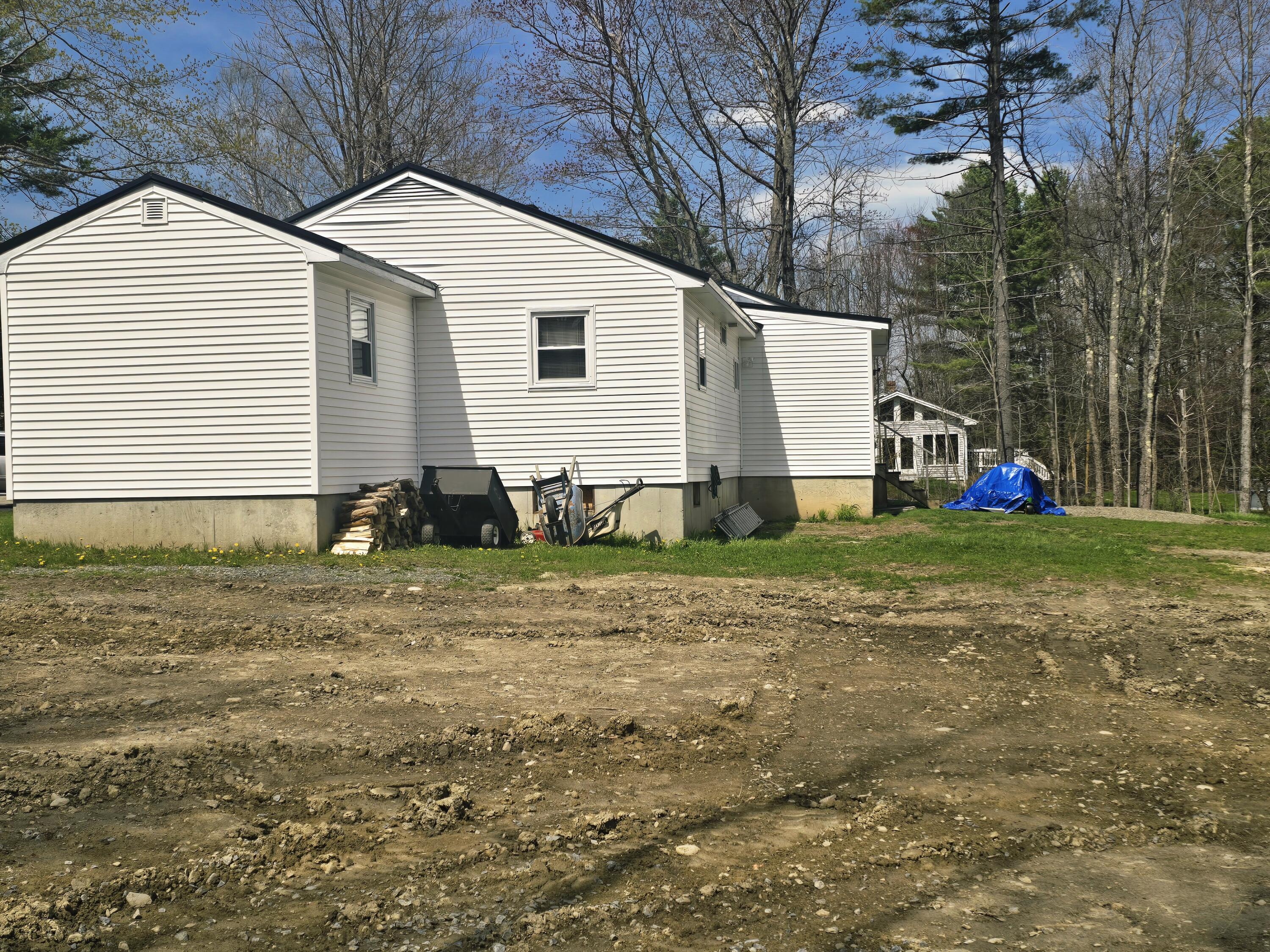 278 Middle Road Oakland, ME 04963 - Photo 4 of 47