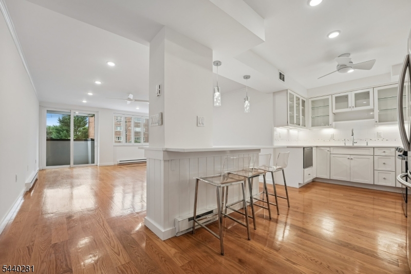 1 Euclid Avenue, Unit 2E Summit, NJ 07901 - Photo 2 of 26