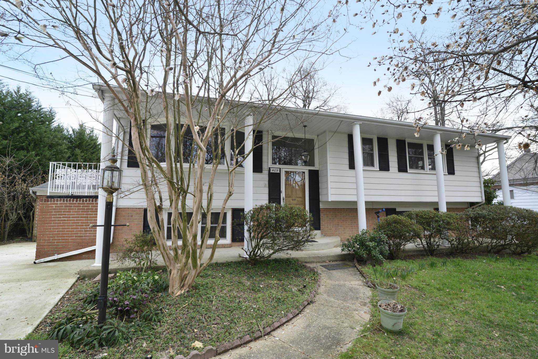 409 Adahi Road Southeast Vienna, VA 22180 - Photo 1 of 26 Exterior (Front)