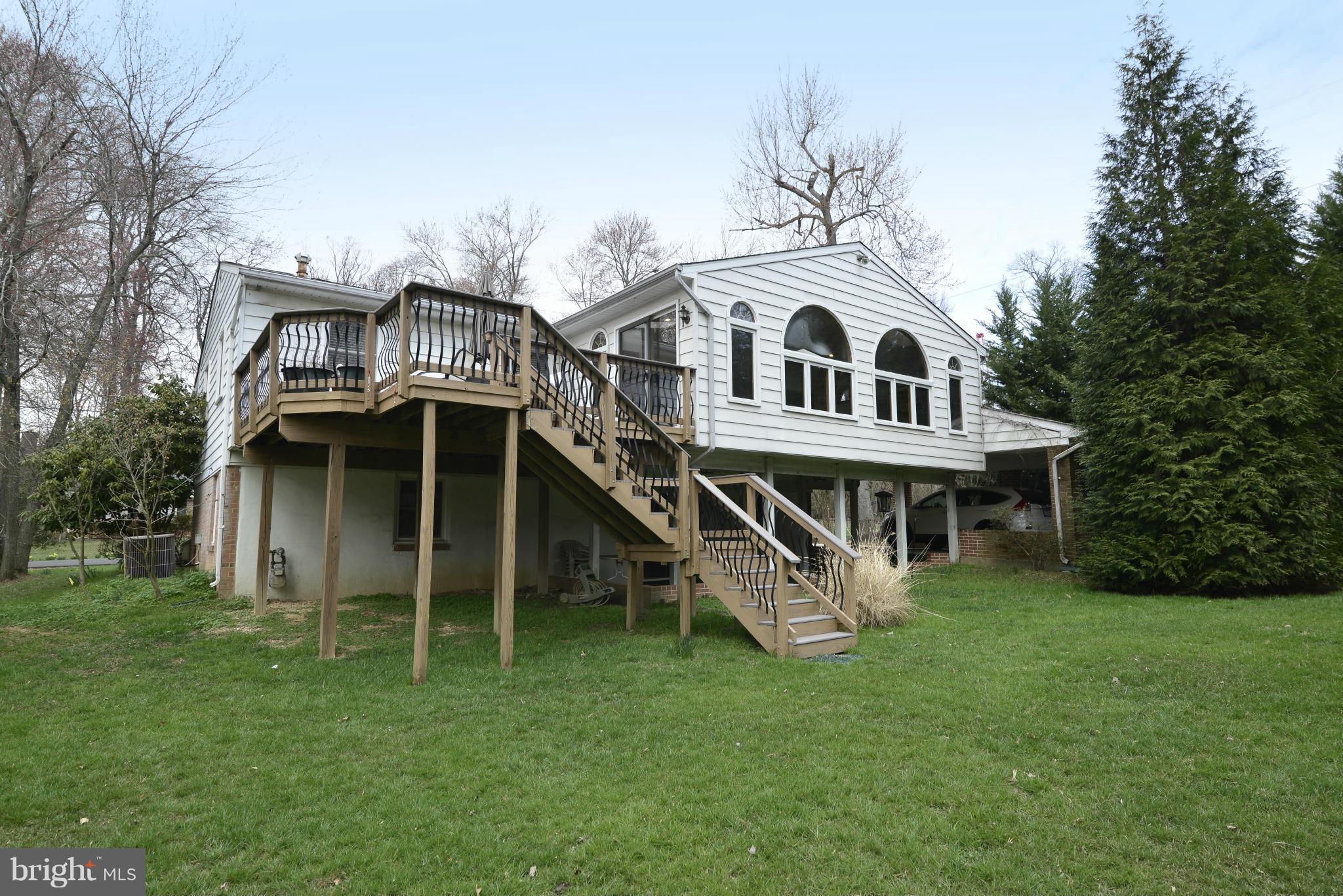 409 Adahi Road Southeast Vienna, VA 22180 - Photo 2 of 26 Exterior (Rear)