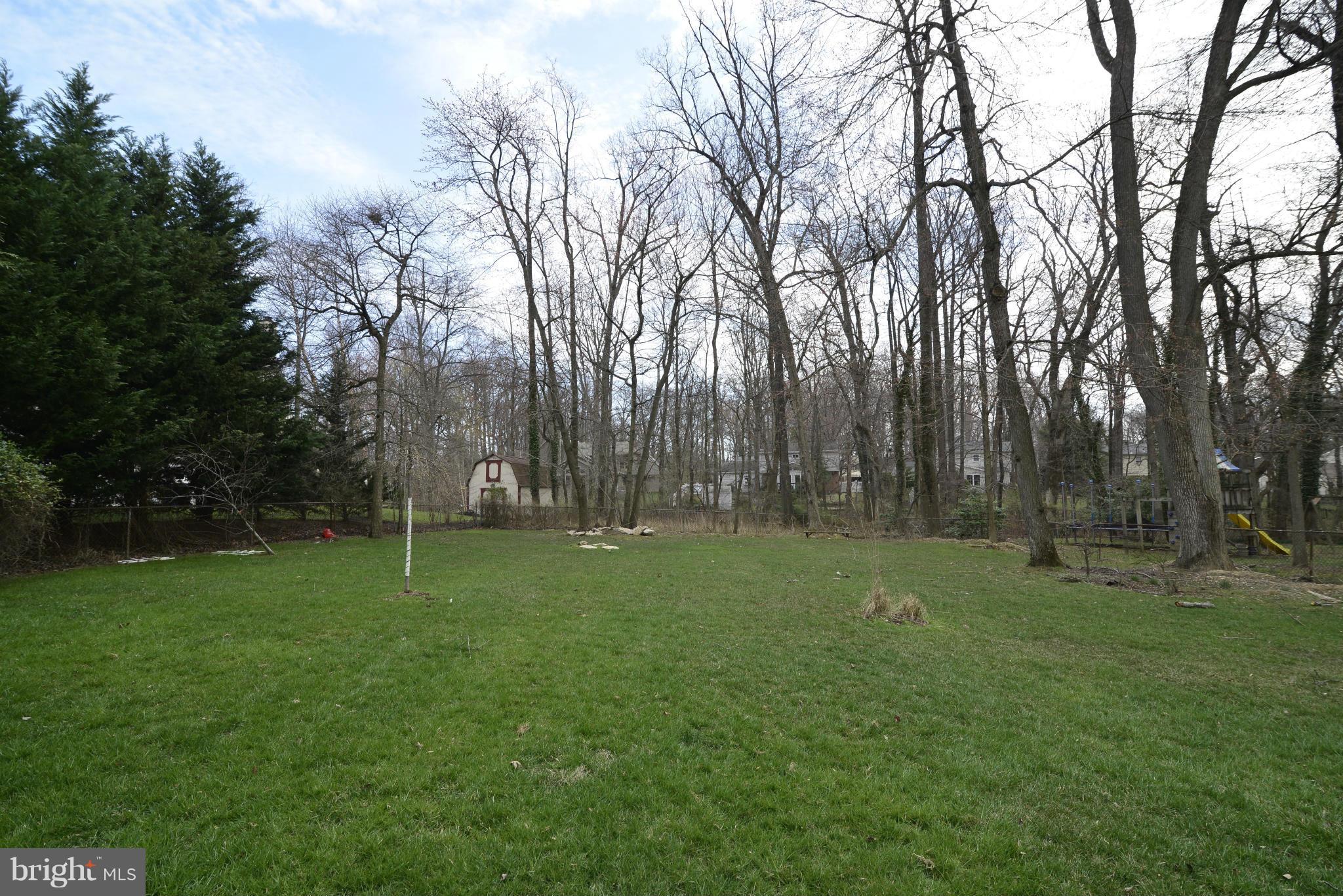 409 Adahi Road Southeast Vienna, VA 22180 - Photo 3 of 26 Exterior (Rear)