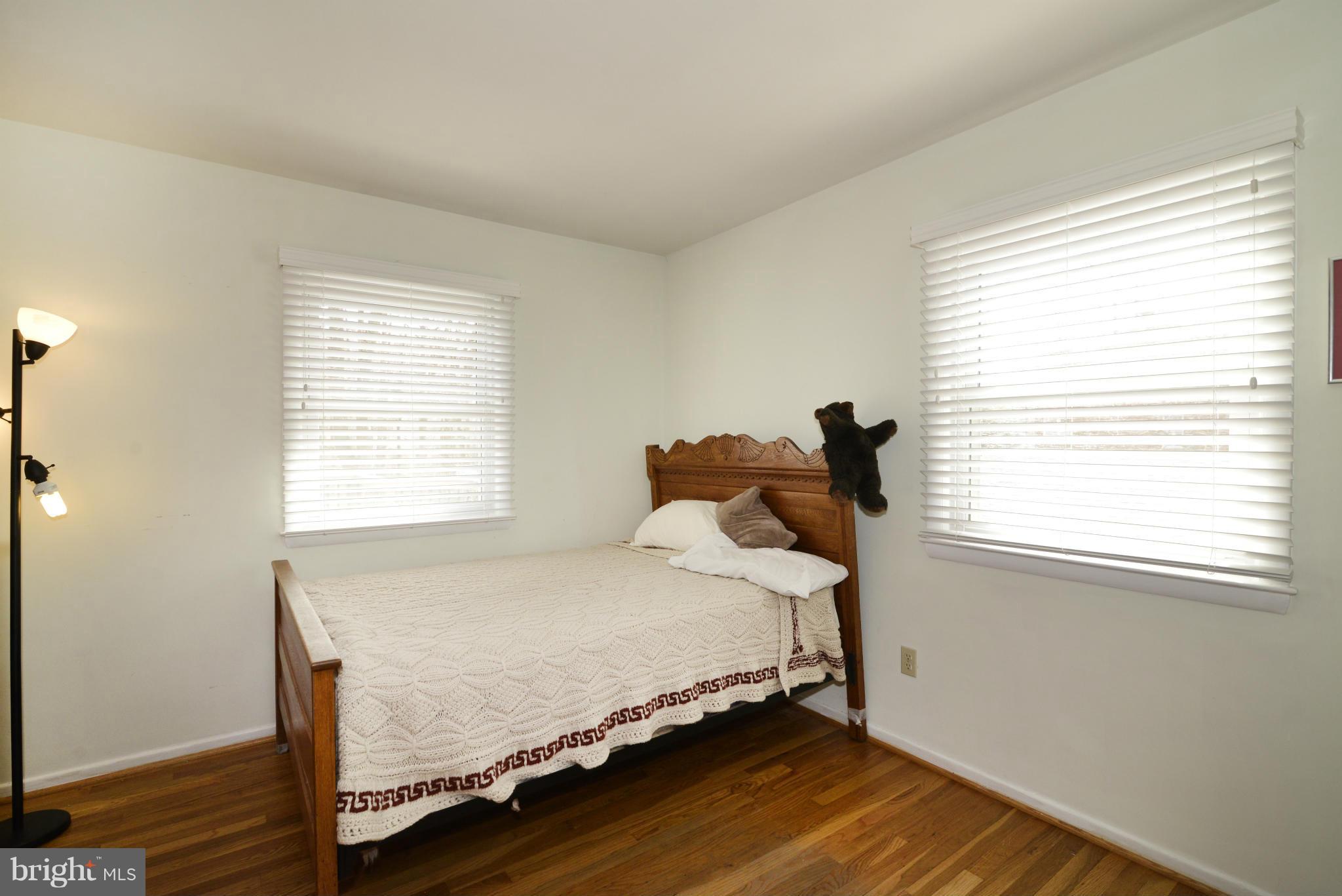 409 Adahi Road Southeast Vienna, VA 22180 - Photo 21 of 26 Bedroom