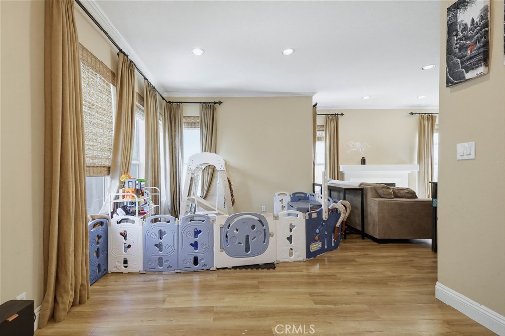 29 Blazewood Lake Forest, CA 92610 - Photo 17 of 47