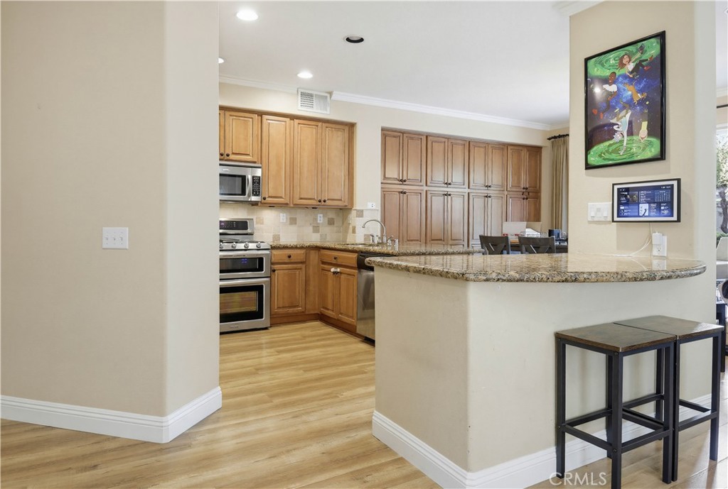 29 Blazewood Lake Forest, CA 92610 - Photo 8 of 47