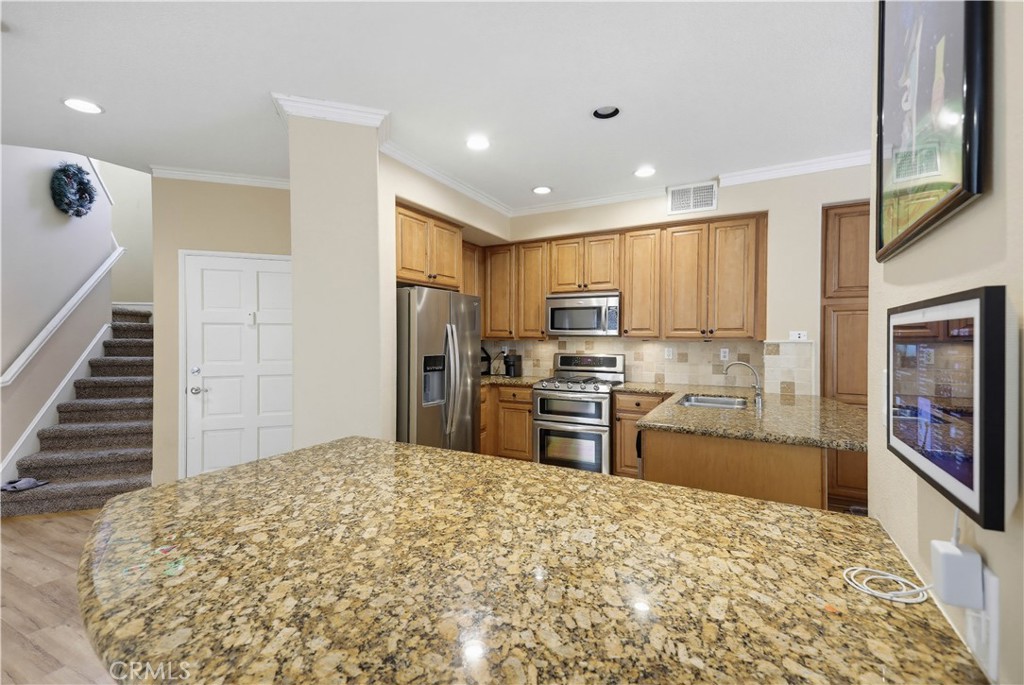 29 Blazewood Lake Forest, CA 92610 - Photo 9 of 47