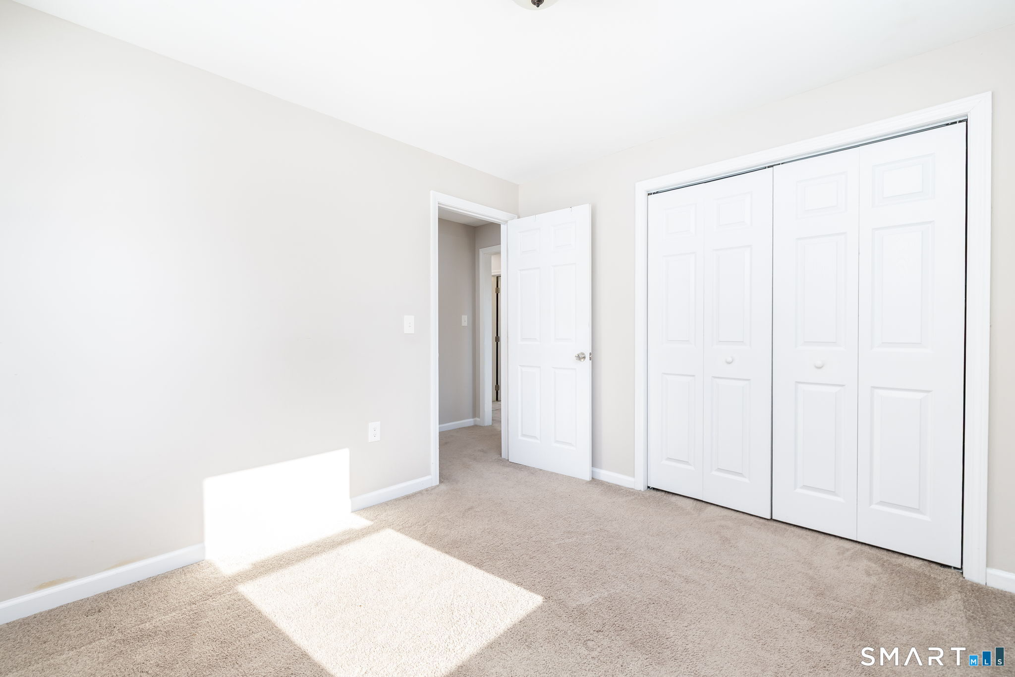 74 Tariffville Road Bloomfield, CT 06002 - Photo 21 of 40