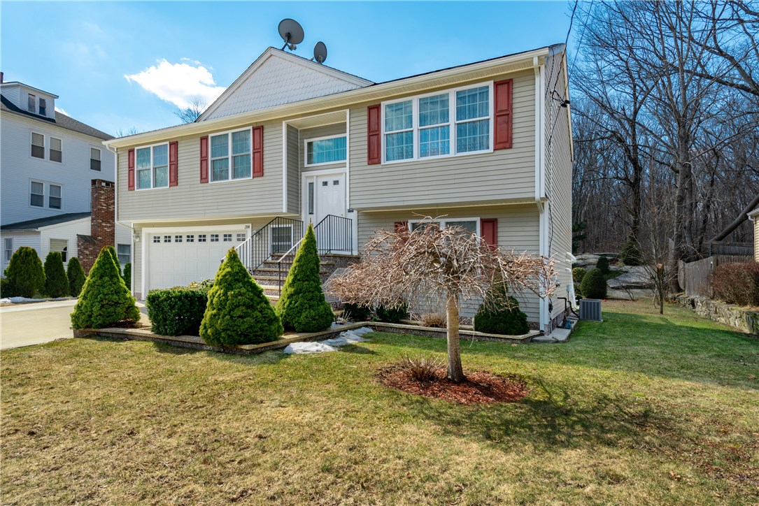 284 8th Avenue Woonsocket, RI 02895 - Photo 3 of 33 Gallery Image 3