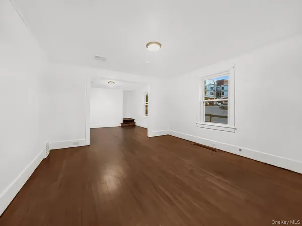 $479,999 | 80 Prospect Avenue, Middletown, NY 10940