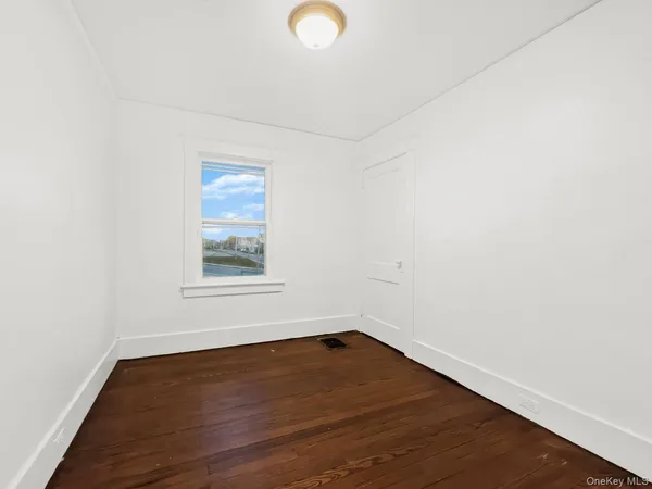 $479,999 | 80 Prospect Avenue, Middletown, NY 10940