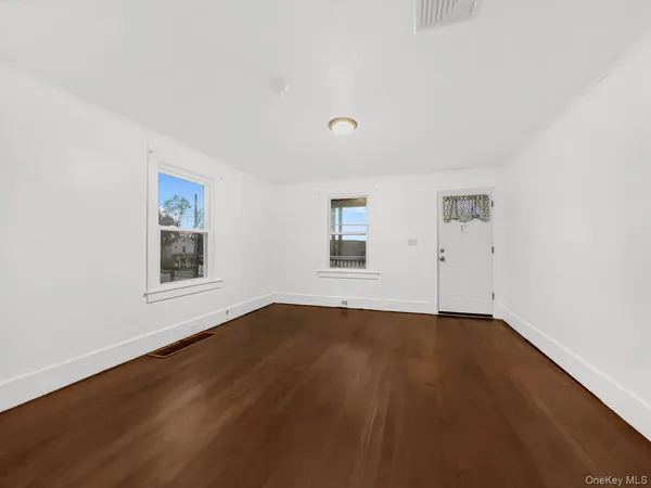 $479,999 | 80 Prospect Avenue, Middletown, NY 10940