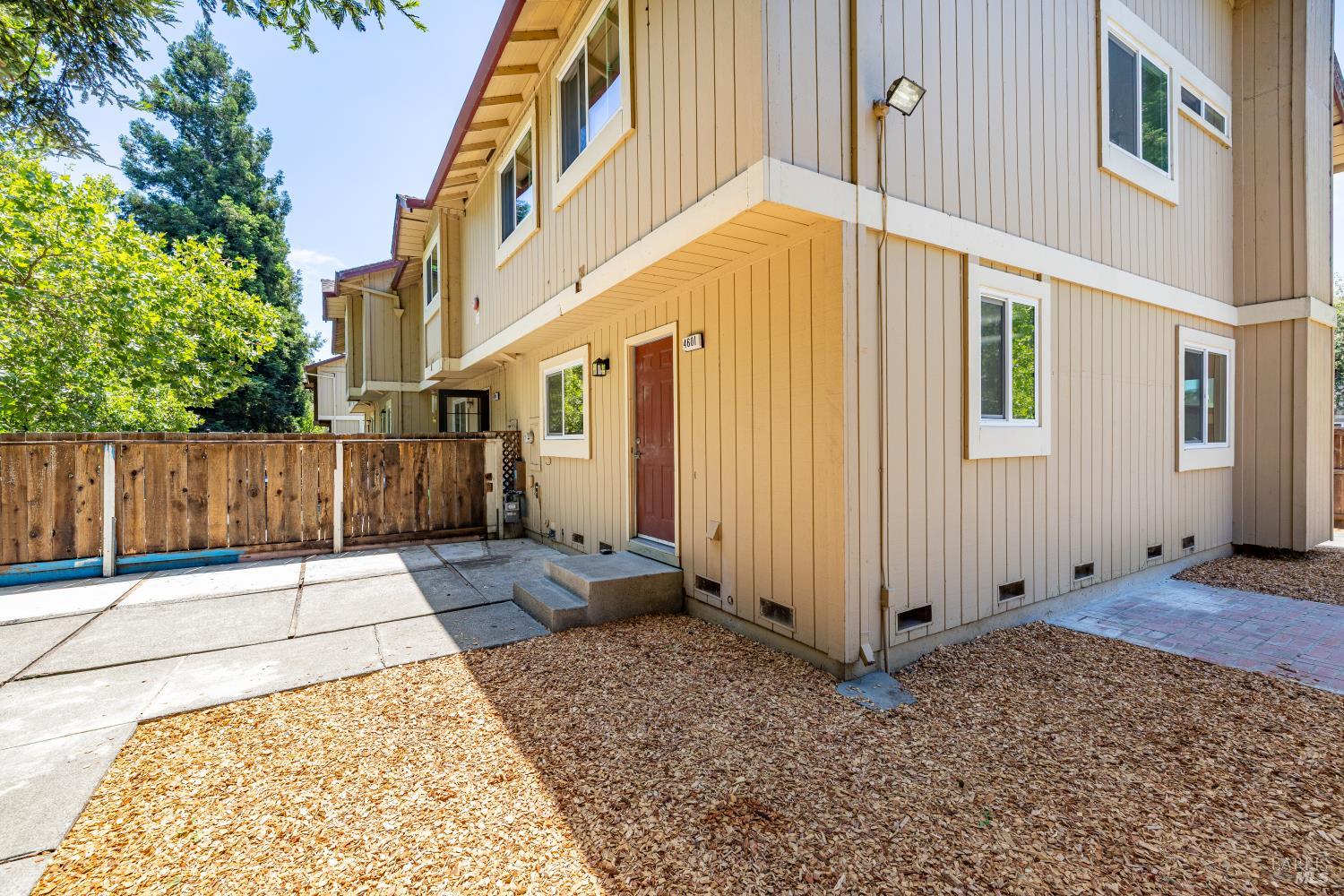 4601 Harbor Lane Rohnert Park, CA 94928 - Photo 8 of 38