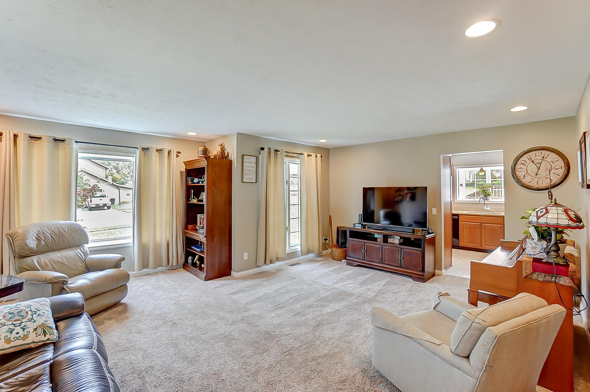 1156 Ryan Road Springfield, OH 45503 - Photo 6 of 32 Gallery Image 6
