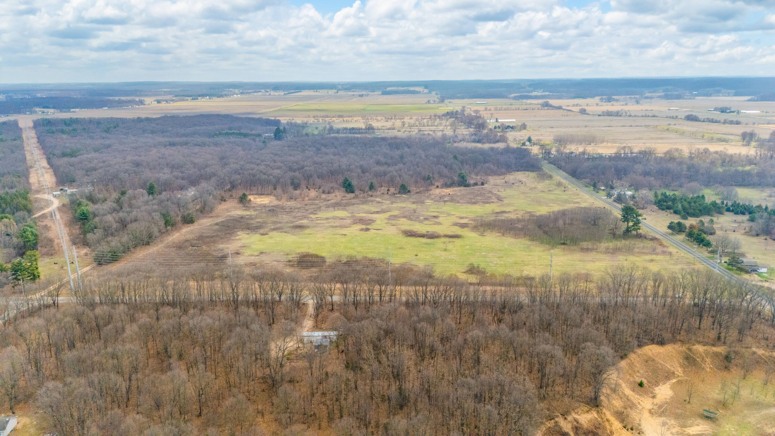 41820 County Road 352 Decatur, MI 49045 - Photo 22 of 28 22DJI_20260327002013_0011_D