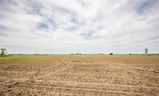 $1,331,000 | 1051 Eisenhower Road, Princeton, KS 66078