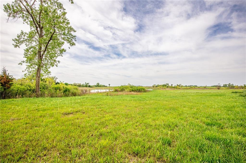 1051 Eisenhower Road Princeton, KS 66078 - Photo 26 of 99