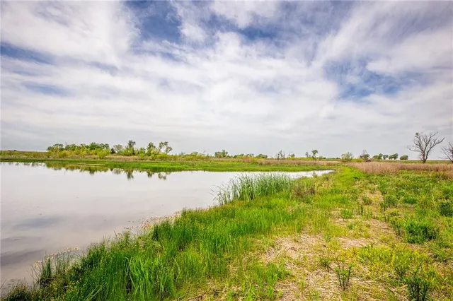 $1,331,000 | 1051 Eisenhower Road, Princeton, KS 66078