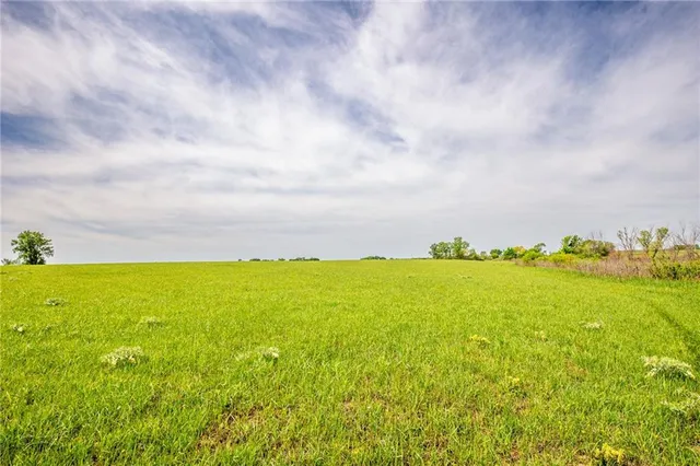 $1,331,000 | 1051 Eisenhower Road, Princeton, KS 66078