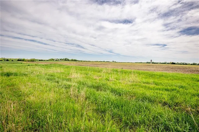 $1,331,000 | 1051 Eisenhower Road, Princeton, KS 66078