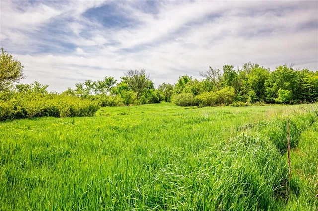 $1,331,000 | 1051 Eisenhower Road, Princeton, KS 66078