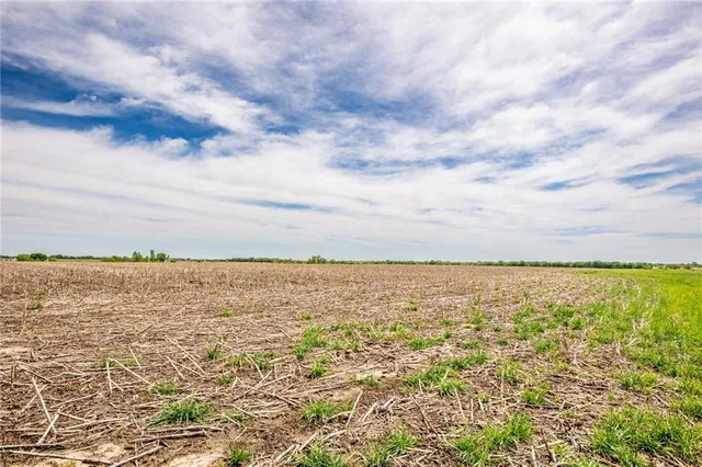 $1,331,000 | 1051 Eisenhower Road, Princeton, KS 66078