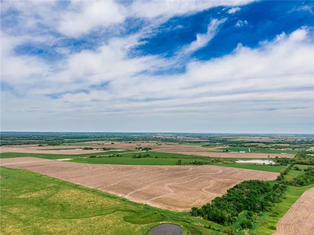 $1,331,000 | 1051 Eisenhower Road, Princeton, KS 66078