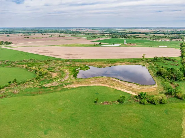 $1,331,000 | 1051 Eisenhower Road, Princeton, KS 66078